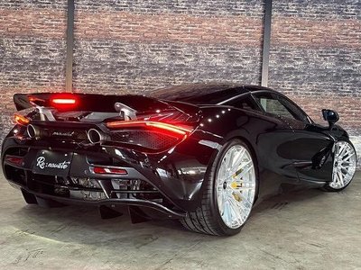 MCLAREN 720S - 2