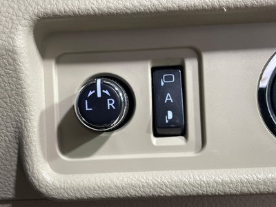 صورة مصغرة 30 لـ 2022 Toyota LAND CRUISER PRADO