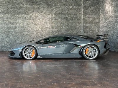 LAMBORGHINI AVENTADOR - 3
