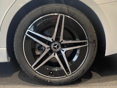 MERCEDES-BENZ C-CLASS - 4