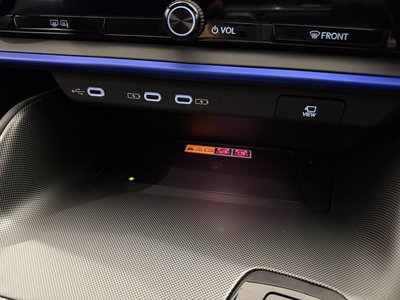 2024 Lexus RZ thumbnail 39