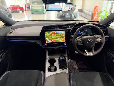 2024 Lexus RZ thumbnail 30