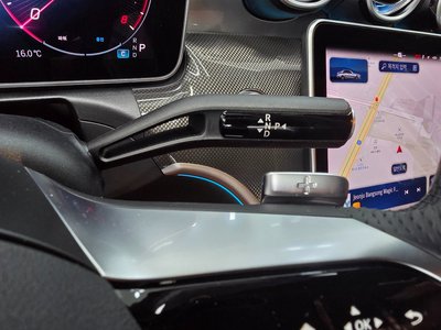 MERCEDES-BENZ C-CLASS - 9