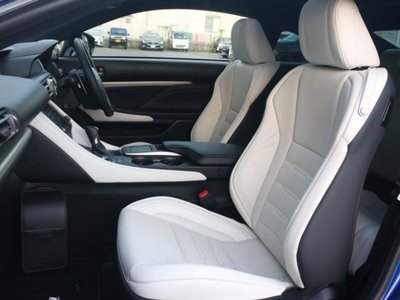 2019 Lexus RC 照片 27