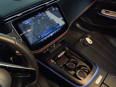 MERCEDES-BENZ E-CLASS - 7