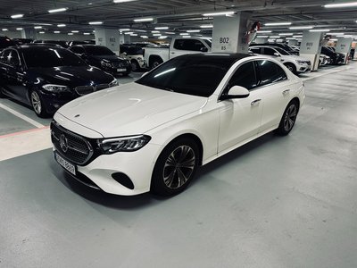 MERCEDES-BENZ E-CLASS - 1
