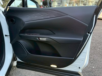 صورة مصغرة 33 لـ 2023 Lexus RX