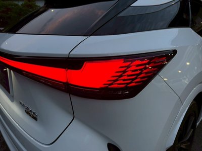 صورة مصغرة 25 لـ 2023 Lexus RX