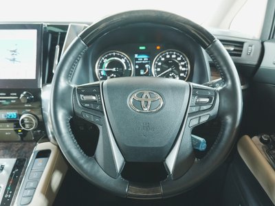 صورة 8 لـ 2021 Toyota ALPHARD