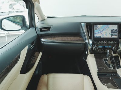 صورة 9 لـ 2021 Toyota ALPHARD