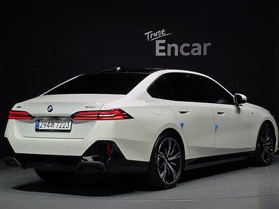 صورة 5 لـ 2024 BMW 5 SERIES