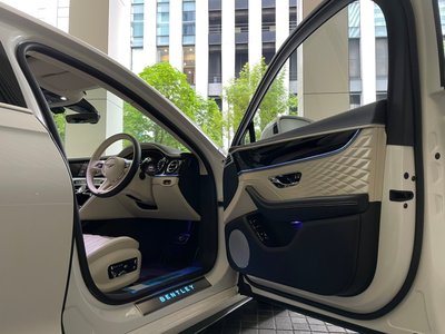 BENTLEY FLYING SPUR - 8