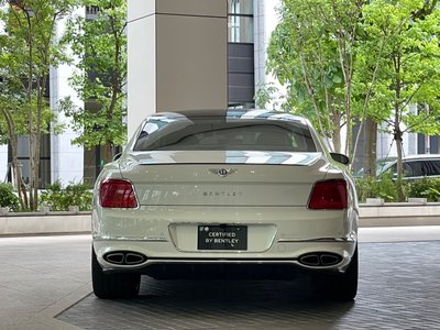 BENTLEY FLYING SPUR - 6