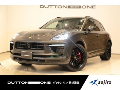 PORSCHE MACAN - 1