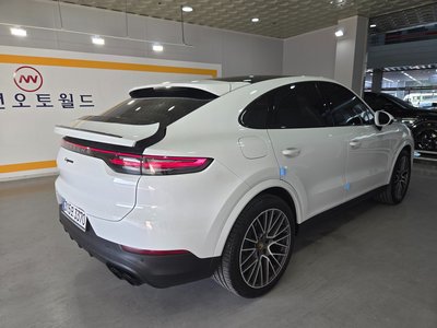 PORSCHE CAYENNE - 7