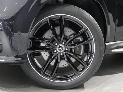 MERCEDES-BENZ GLS - 2