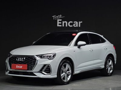 AUDI Q3 - 1