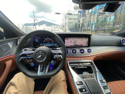 MERCEDES-BENZ GT AMG - 9