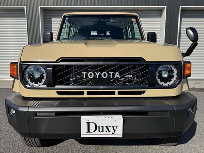 TOYOTA LAND CRUISER 70 - 10