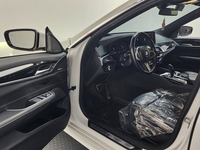 BMW 6 SERIES GT - 10