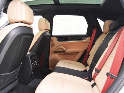 2024 Porsche CAYENNE — миниатюра 26