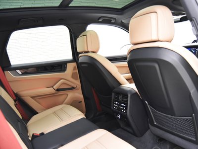2024 Porsche CAYENNE — миниатюра 13