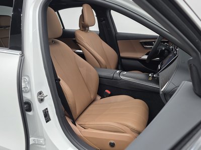 MERCEDES-BENZ E-CLASS - 10