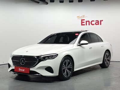 MERCEDES-BENZ E-CLASS - 1