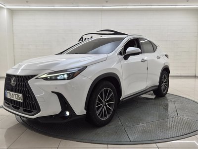 صورة 5 لـ 2022 Lexus NX