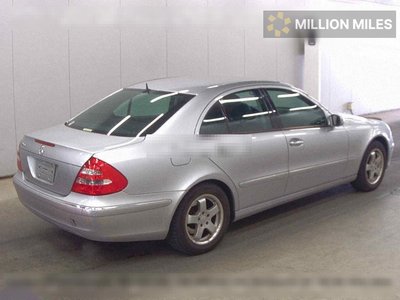 MERCEDES-BENZ E-CLASS - 5