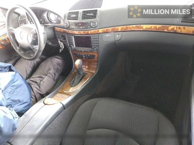 MERCEDES-BENZ E-CLASS - 3