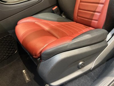 MERCEDES-BENZ GLC AMG - 9