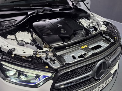 MERCEDES-BENZ GLC - 7