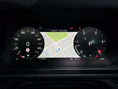 LAND ROVER DEFENDER - 8