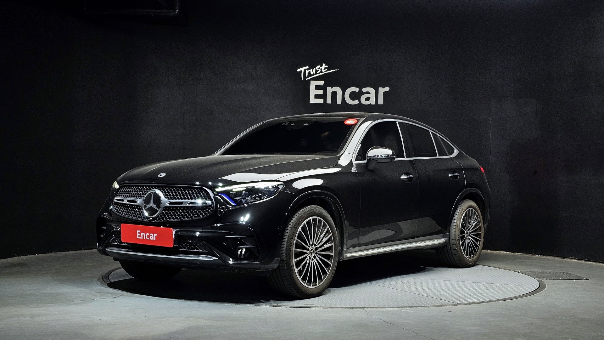 MERCEDES-BENZ GLC - View 1