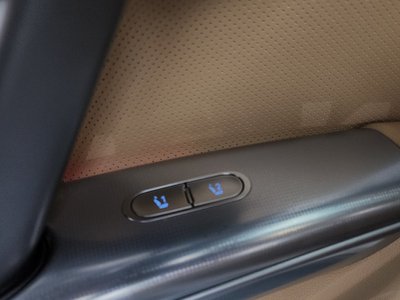 2022 Genesis GV60 thumbnail 29