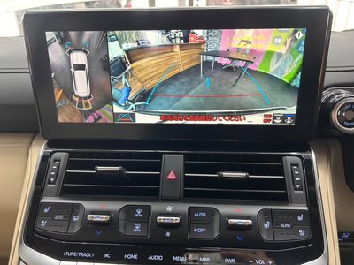 TOYOTA LAND CRUISER 300 - 3