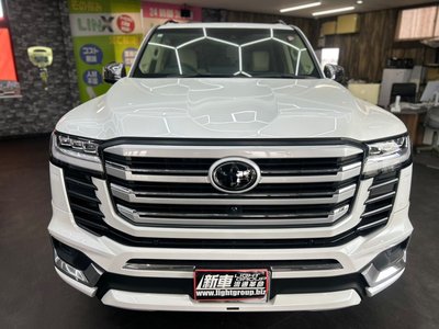 TOYOTA LAND CRUISER 300 - 5