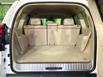 TOYOTA LAND CRUISER PRADO - 10