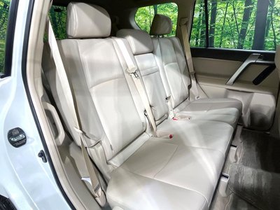 TOYOTA LAND CRUISER PRADO - 9