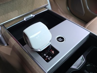 2025 LAND Rover RANGE ROVER 照片 9