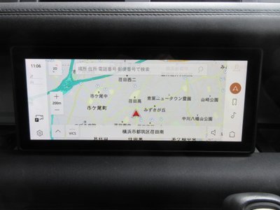 LAND ROVER DEFENDER - 10