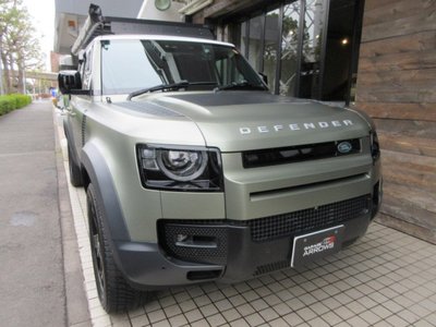 LAND ROVER DEFENDER - 4