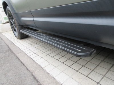 LAND ROVER DEFENDER - 5