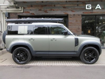 LAND ROVER DEFENDER - 6