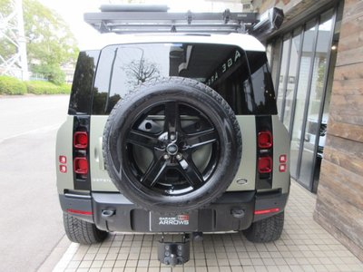 LAND ROVER DEFENDER - 3