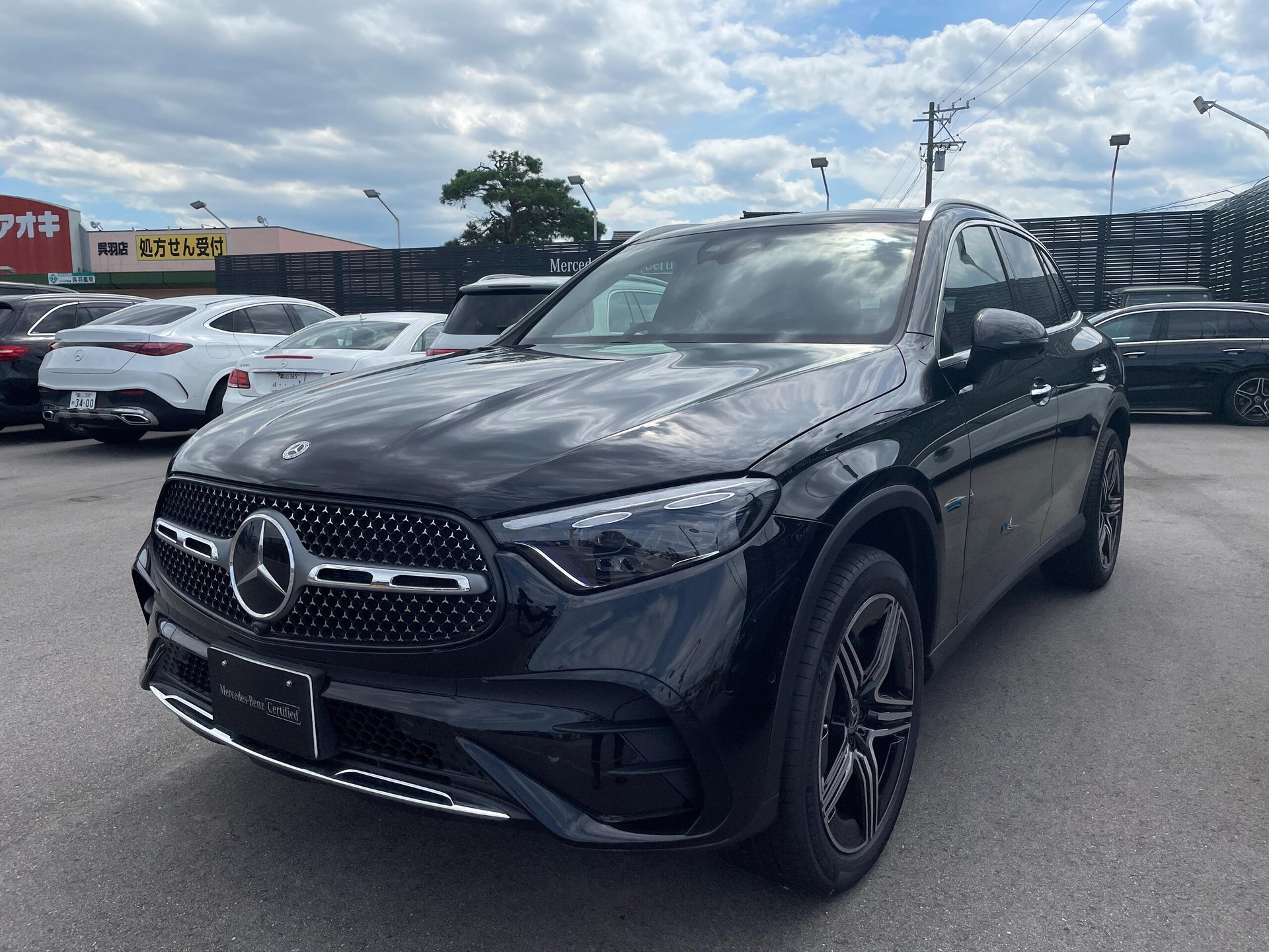 MERCEDES-BENZ GLC - View 1