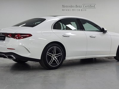 MERCEDES-BENZ E-CLASS - 5