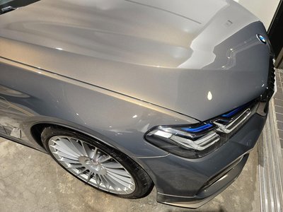 BMW ALPINA B5 TOURING - 9