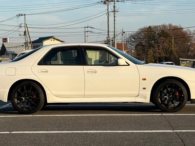 NISSAN SKYLINE GT-R - 4